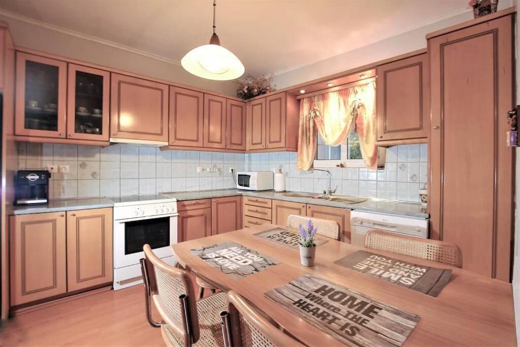 'Panos' Comfy Apartment Аргостолион Экстерьер фото